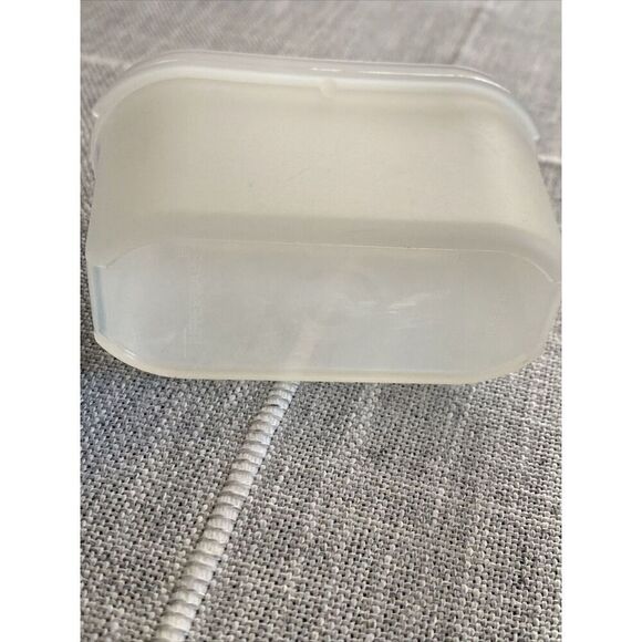 Tupperware Salt, Pepper, Spice, Dry Rub, Shaker Modular Mate 1843-25/1844-13 - Picture 7 of 7